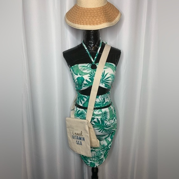 TROPICAL Ruched Ring Halter Top and Skirt - Picture 3 of 8